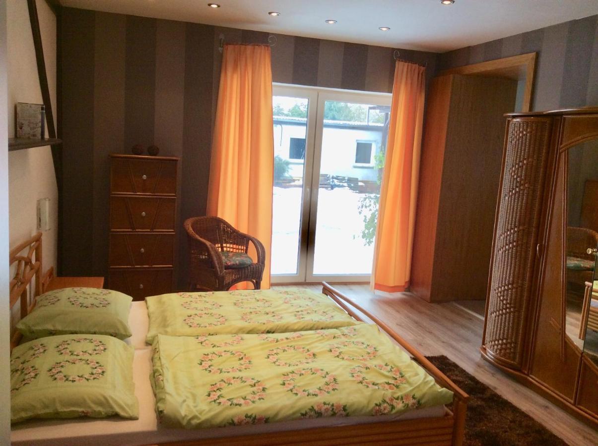 Ferienwohnung Direkt Am Potzlower See Екстер'єр фото